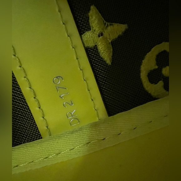 **sold** Louis Vuitton rare Limited Ed. Neon Mesh Keepall Monogram - Picture 13 of 13